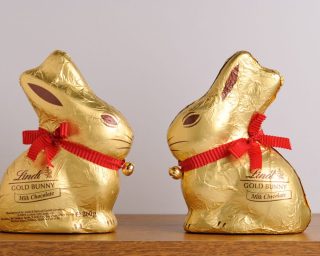Battle of the chocolate bunny’s Battle of the chocolate bunny’s