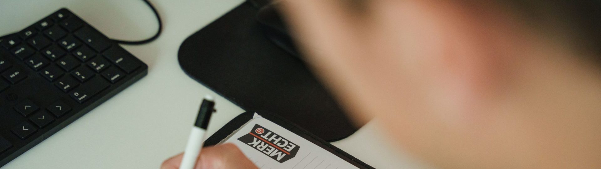 Trademark registratie Medewerker van Merk-Echt schrijft over trademark registratie